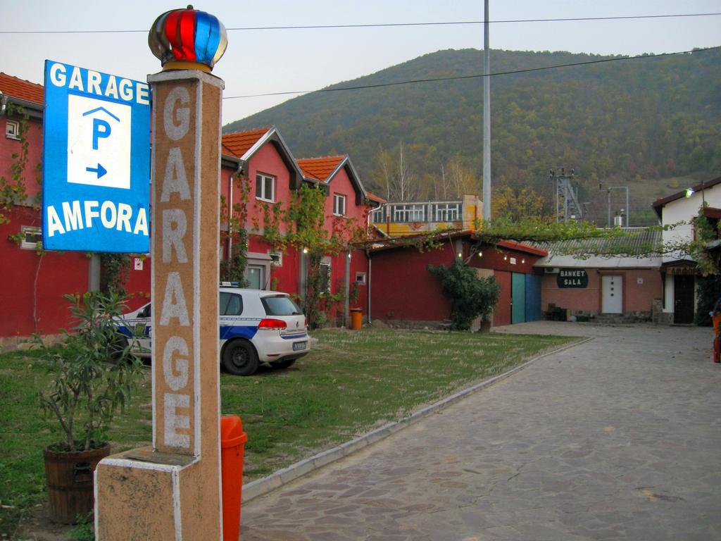 Amfora Rooms Caribrod Dimitrovgrad Eksteriør bilde