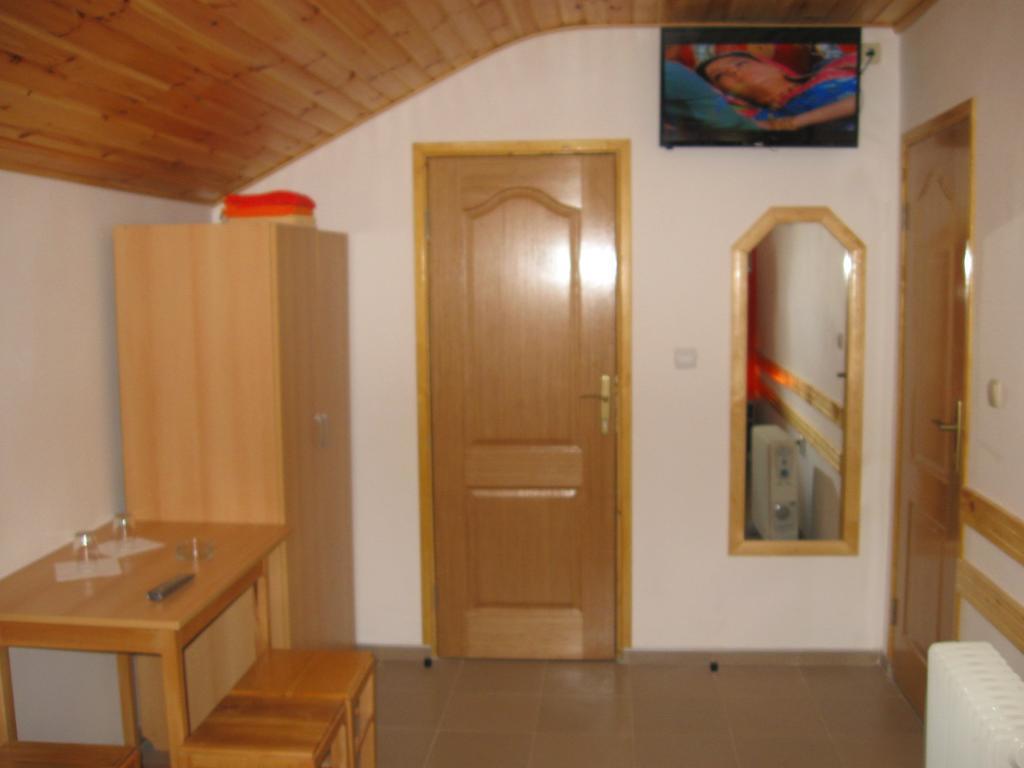 Amfora Rooms Caribrod Dimitrovgrad Eksteriør bilde