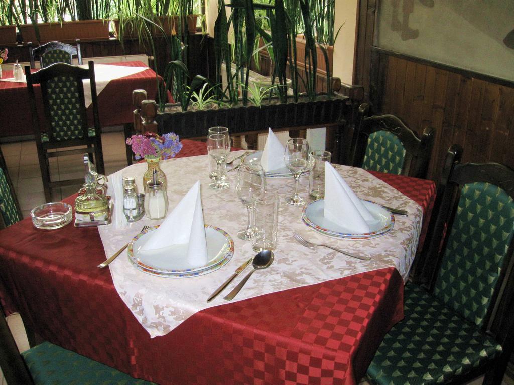 Amfora Rooms Caribrod Dimitrovgrad Eksteriør bilde