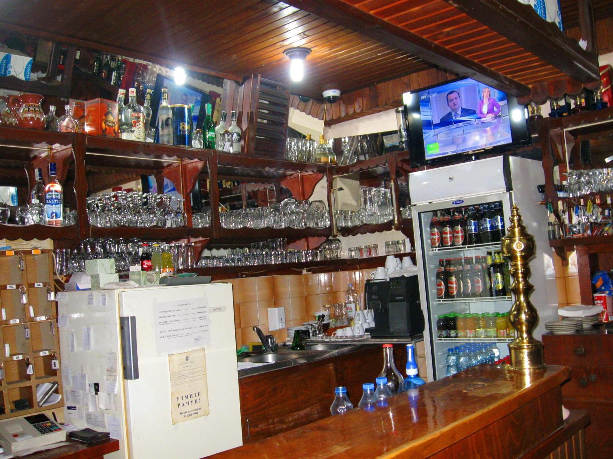 Amfora Rooms Caribrod Dimitrovgrad Eksteriør bilde