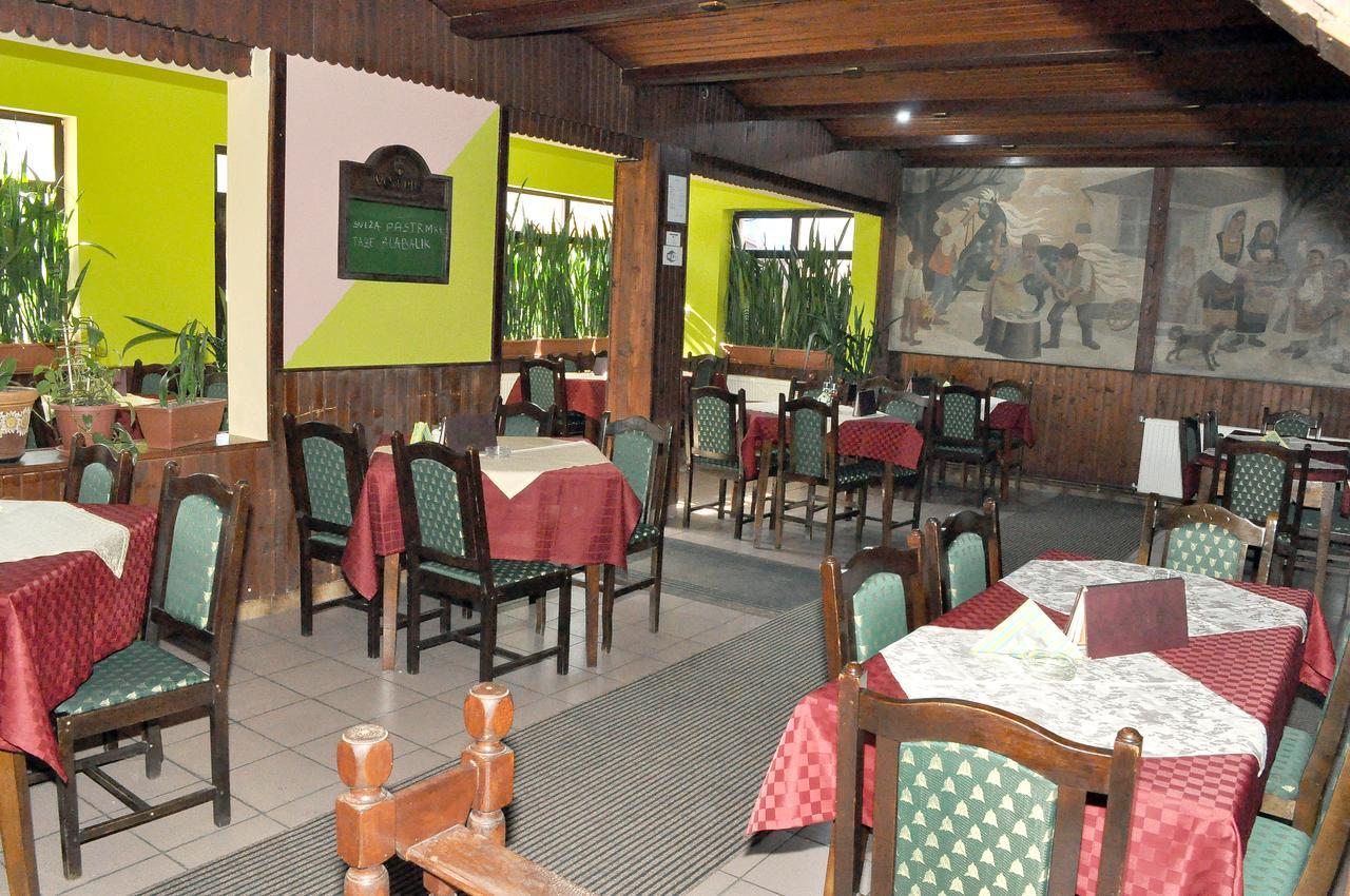 Amfora Rooms Caribrod Dimitrovgrad Eksteriør bilde